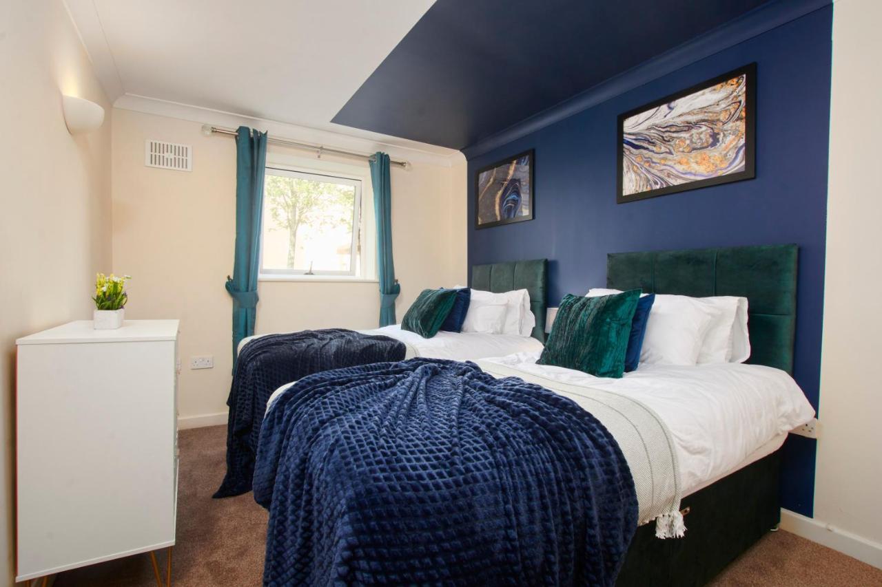 Exquisite Cambridge Abode - Sleeps 6 - Parking Apartment Bagian luar foto