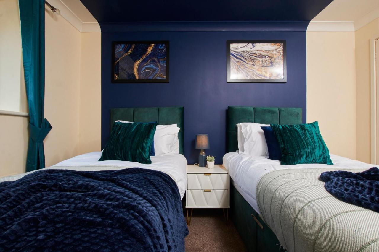 Exquisite Cambridge Abode - Sleeps 6 - Parking Apartment Bagian luar foto